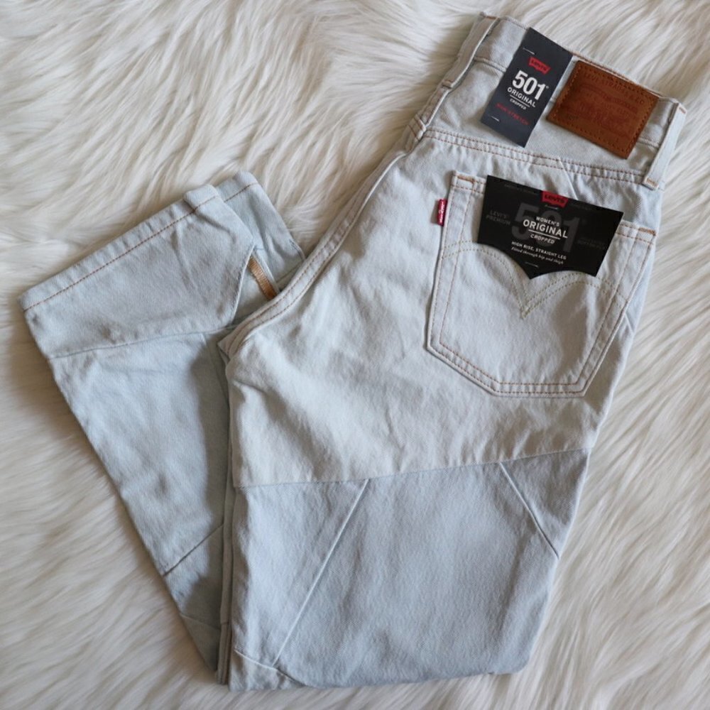 NEW Levi's 501 Original Cut Out Hipster Denim Light Wash Jeans Size 26 - Picture 3 of 11